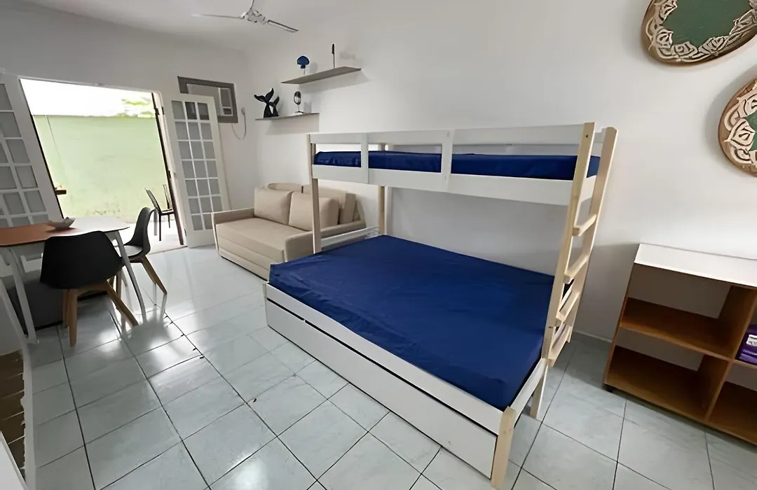 Pé na Areia Praia das Toninhas, C/ Ar e no Térreo-1